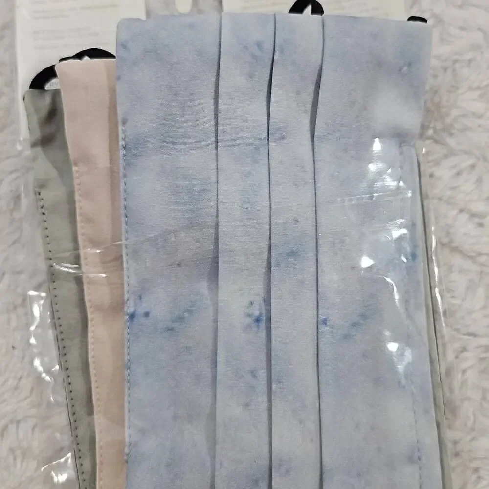 Athleta Face Masks Set of 5 Assorted Colors Adjustable Straps